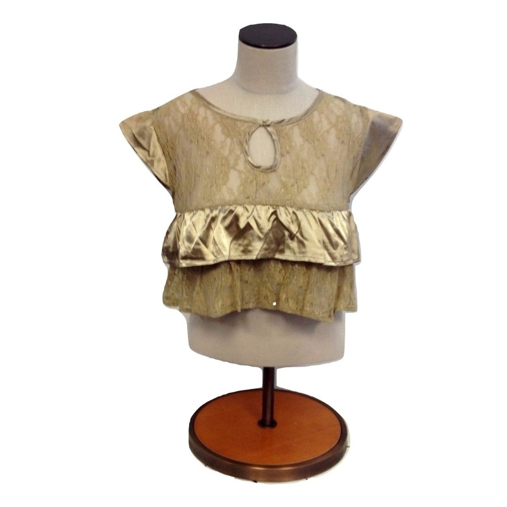 NEW LF Stores Millau Crop Top Lace Blouse Keyhole
